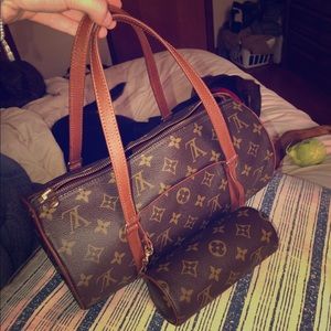 AUTHENTIC Louis Vuitton Papillon 30 with Pochette